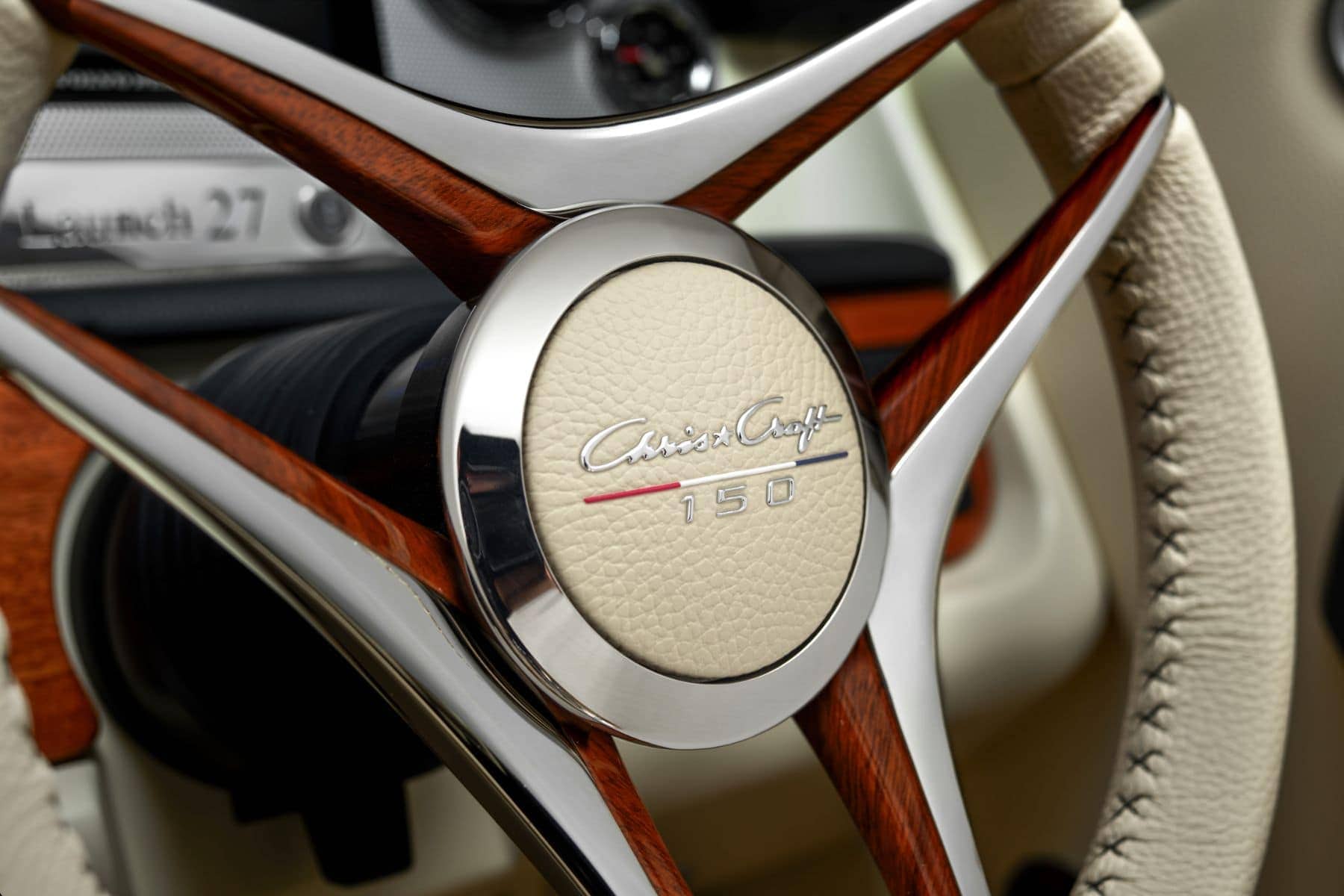 Chris-craft-launch-helm-wheel
