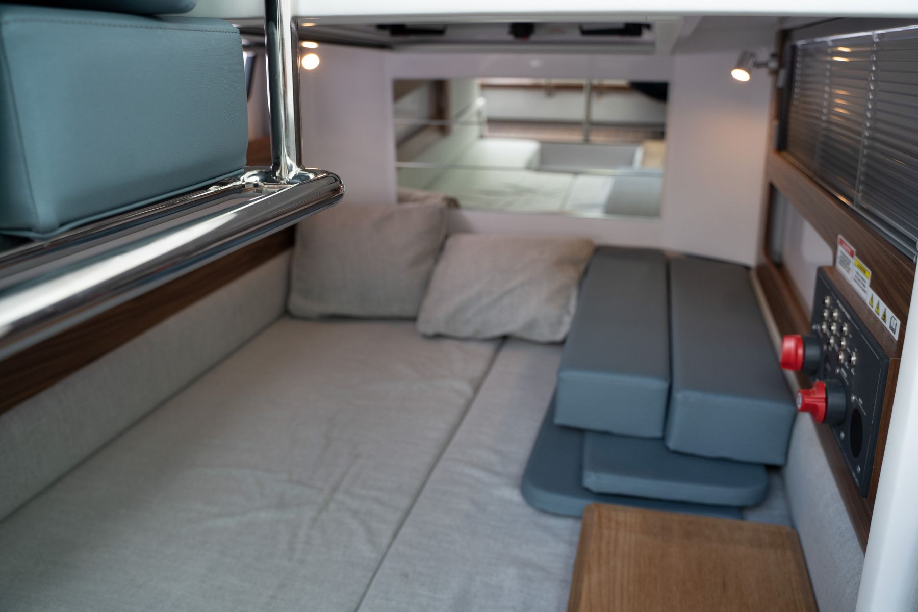 Axopar 45 Xc Cross Bed