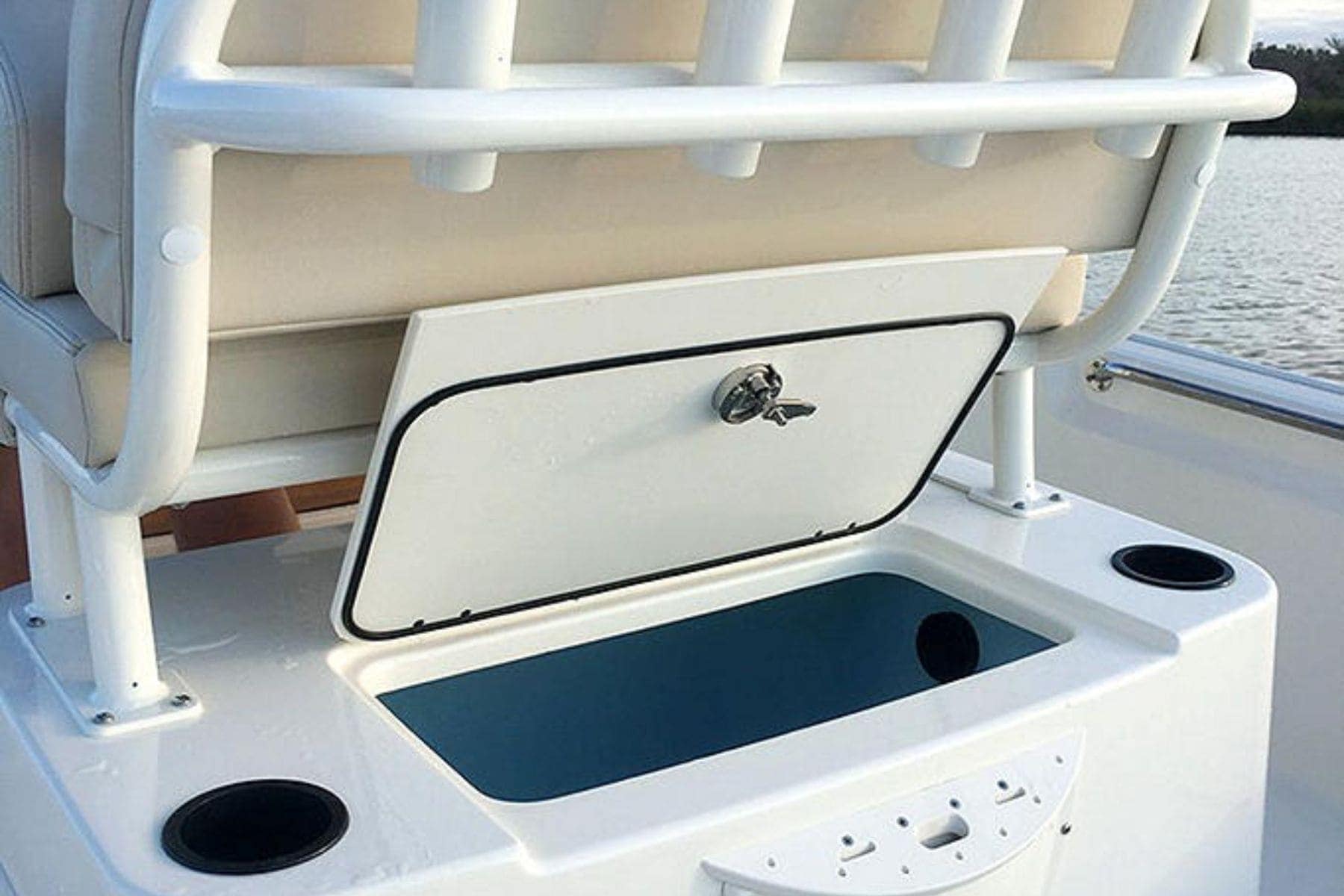 Boston Whaler Montauk Storage