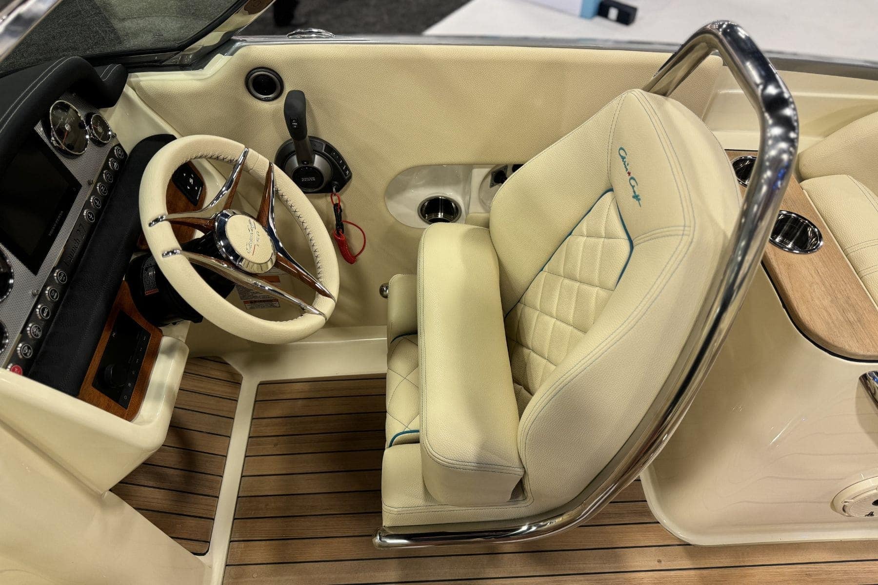 Chris Craft Launch 27 Drivers Seat