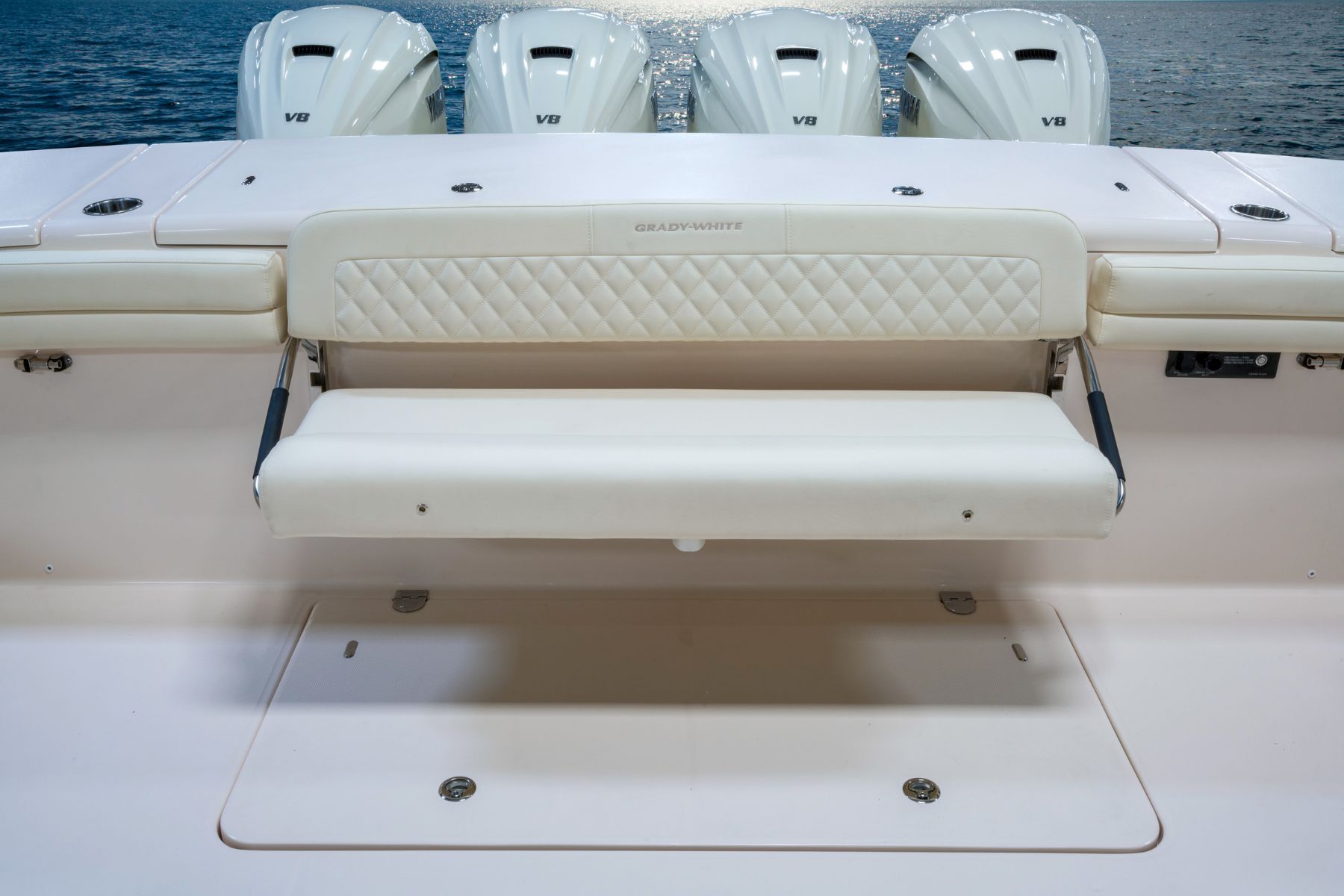 Grady White Freedom 415 Dual Console Bench