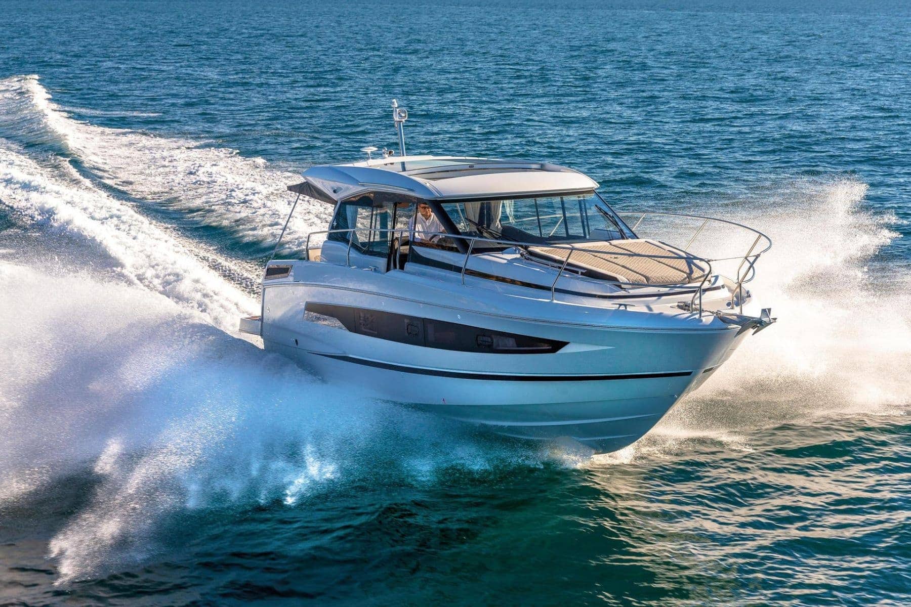 Jeanneau Boats Featured