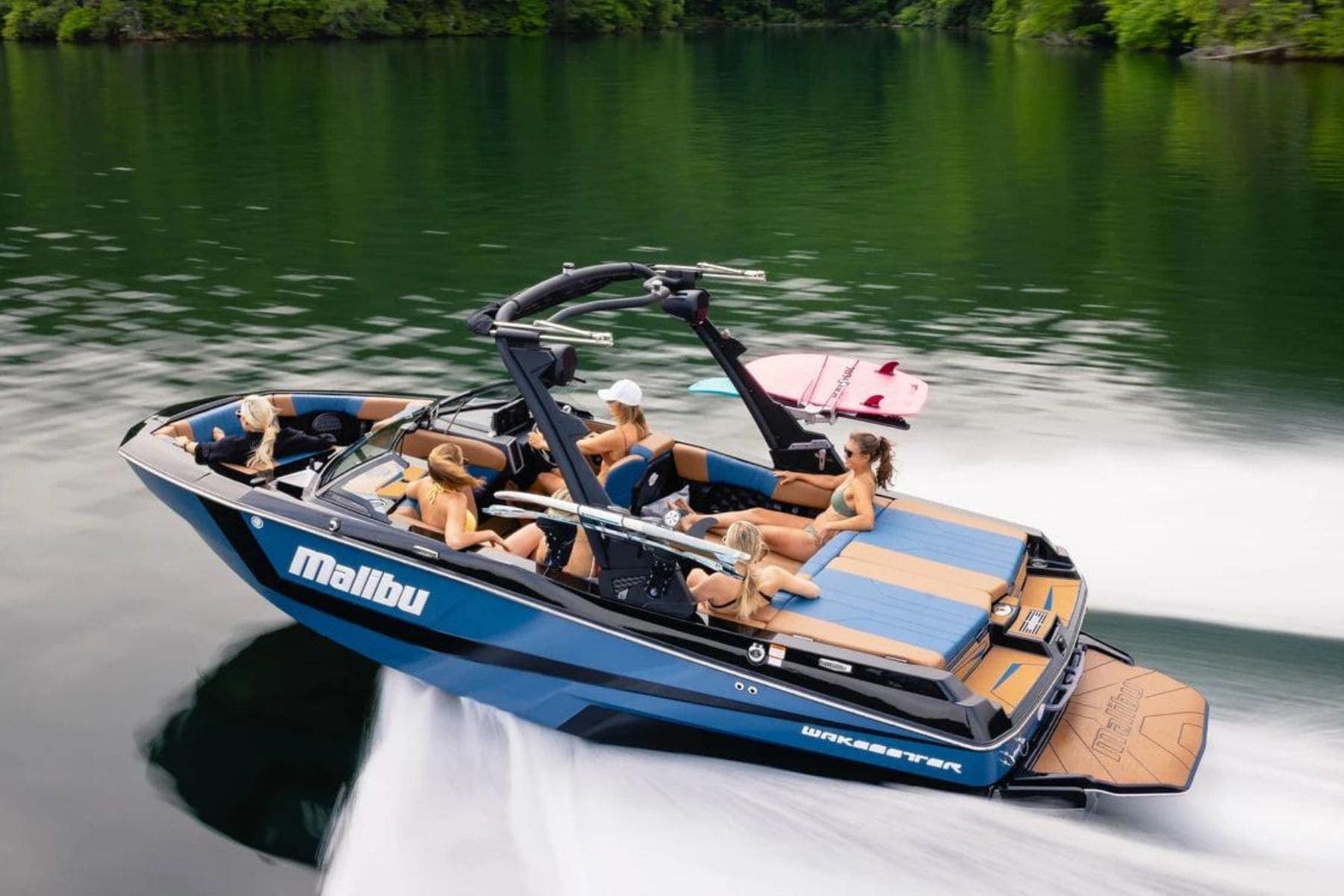 malibu-boats-21lx-wakesetter