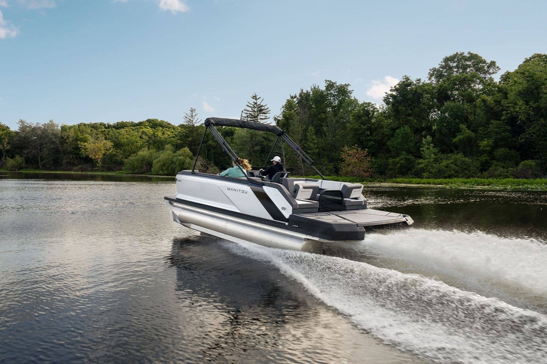 manitou-pontoon-side-view