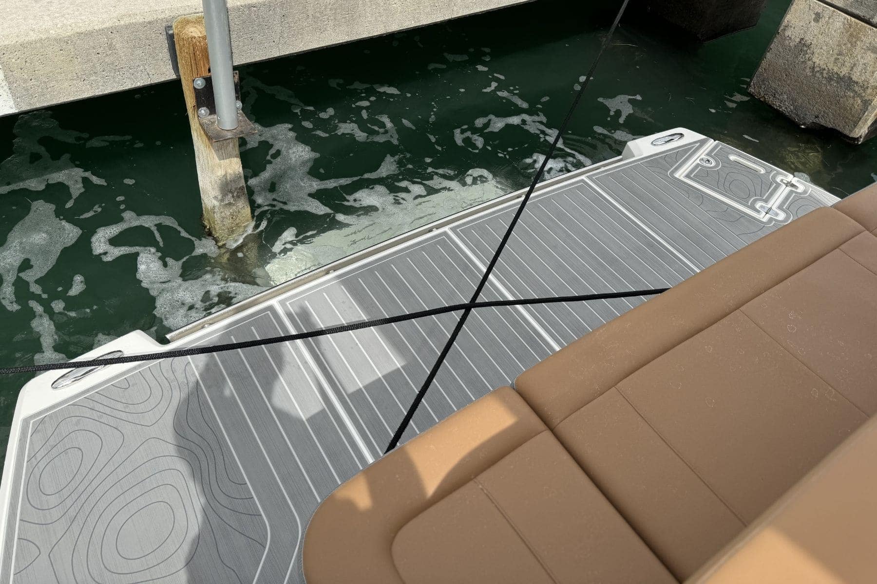 regal-38-surf-rear