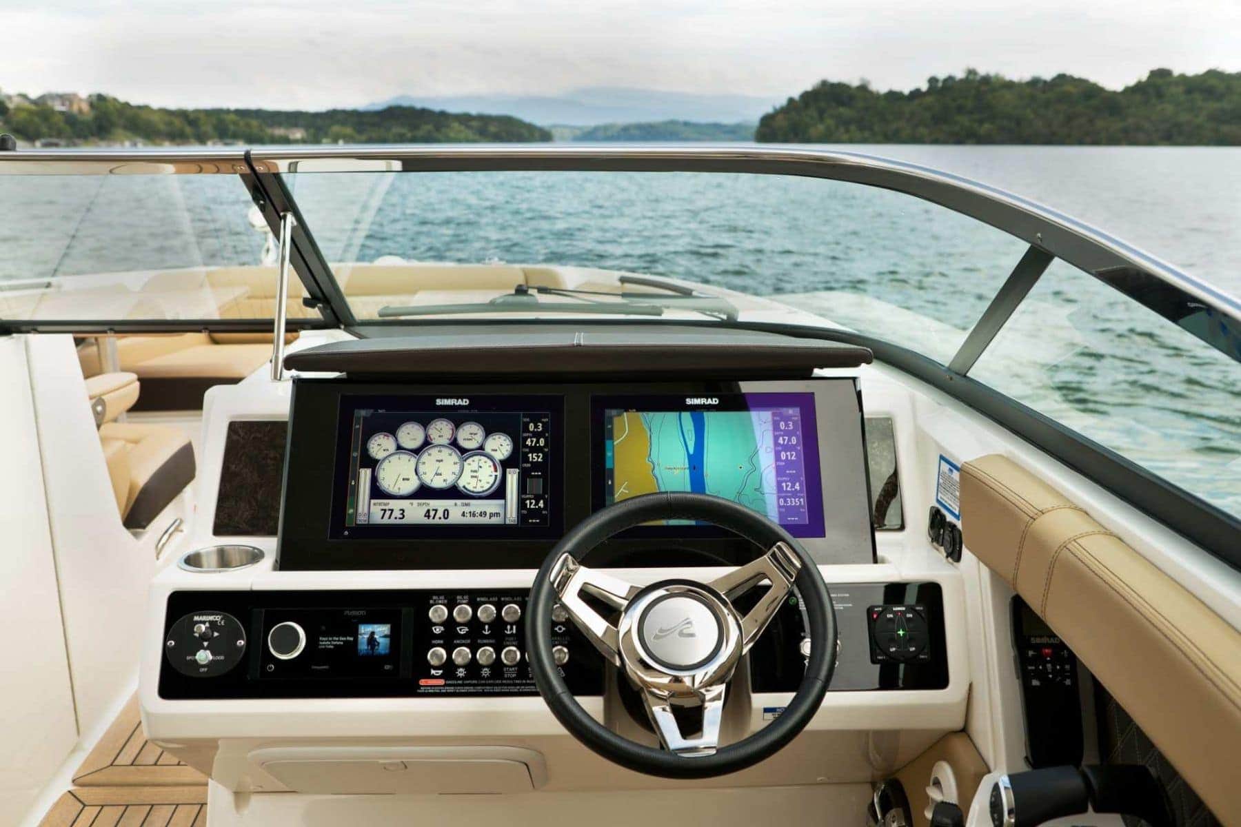 Sea Ray Slx 350 Cockpit
