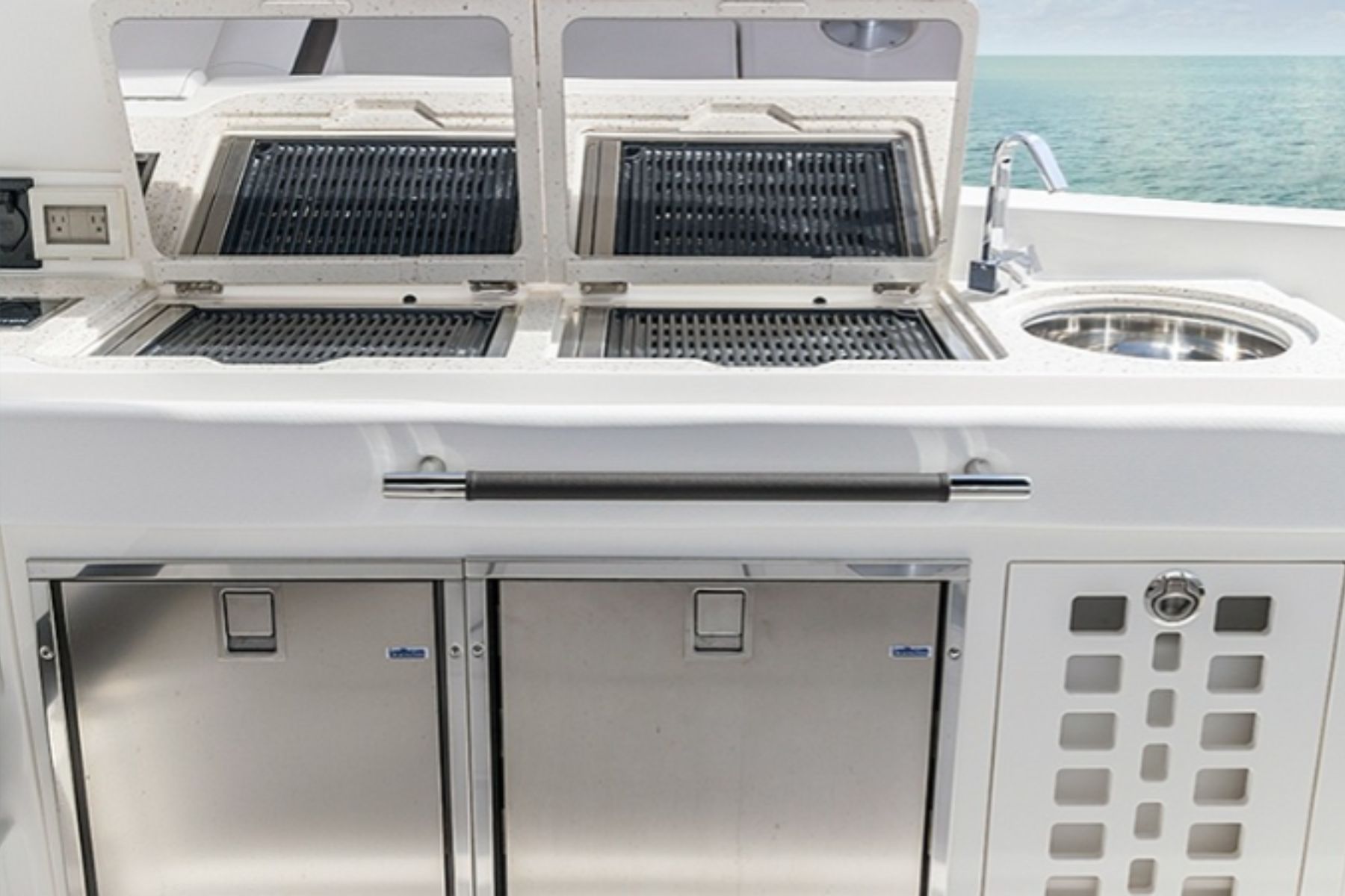sea-ray-slx-400-ob-grills