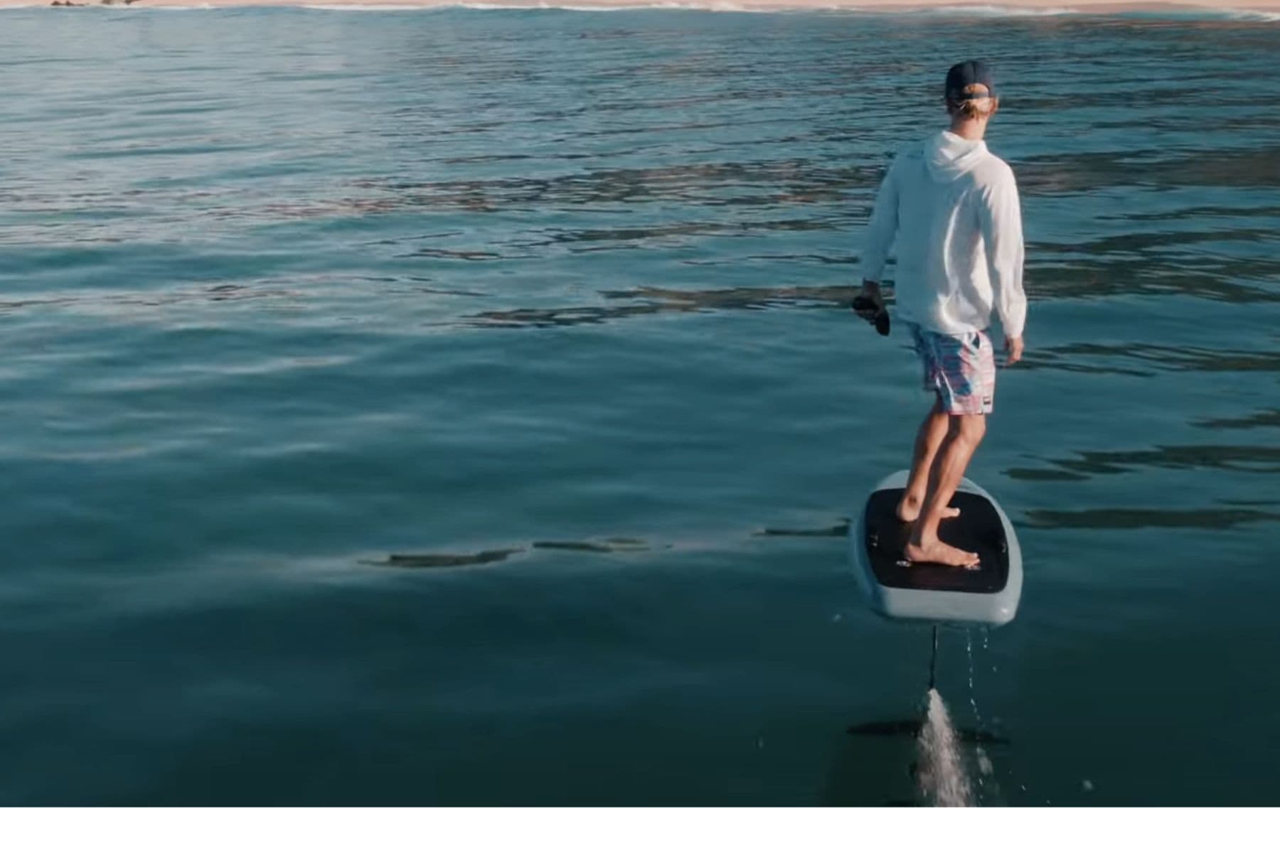 surfer on lift 3 5 9 explorer efoil