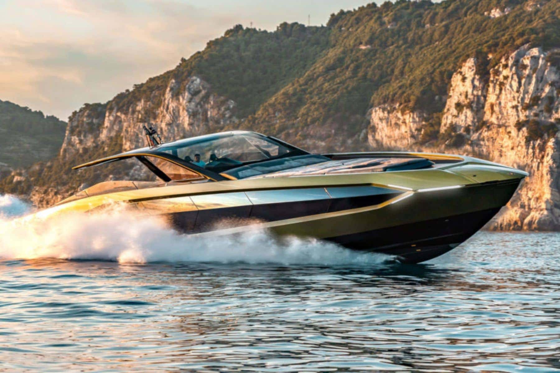 Tecnomar Lamborghini 63 Yacht