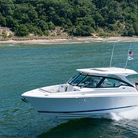 Tiara Yachts