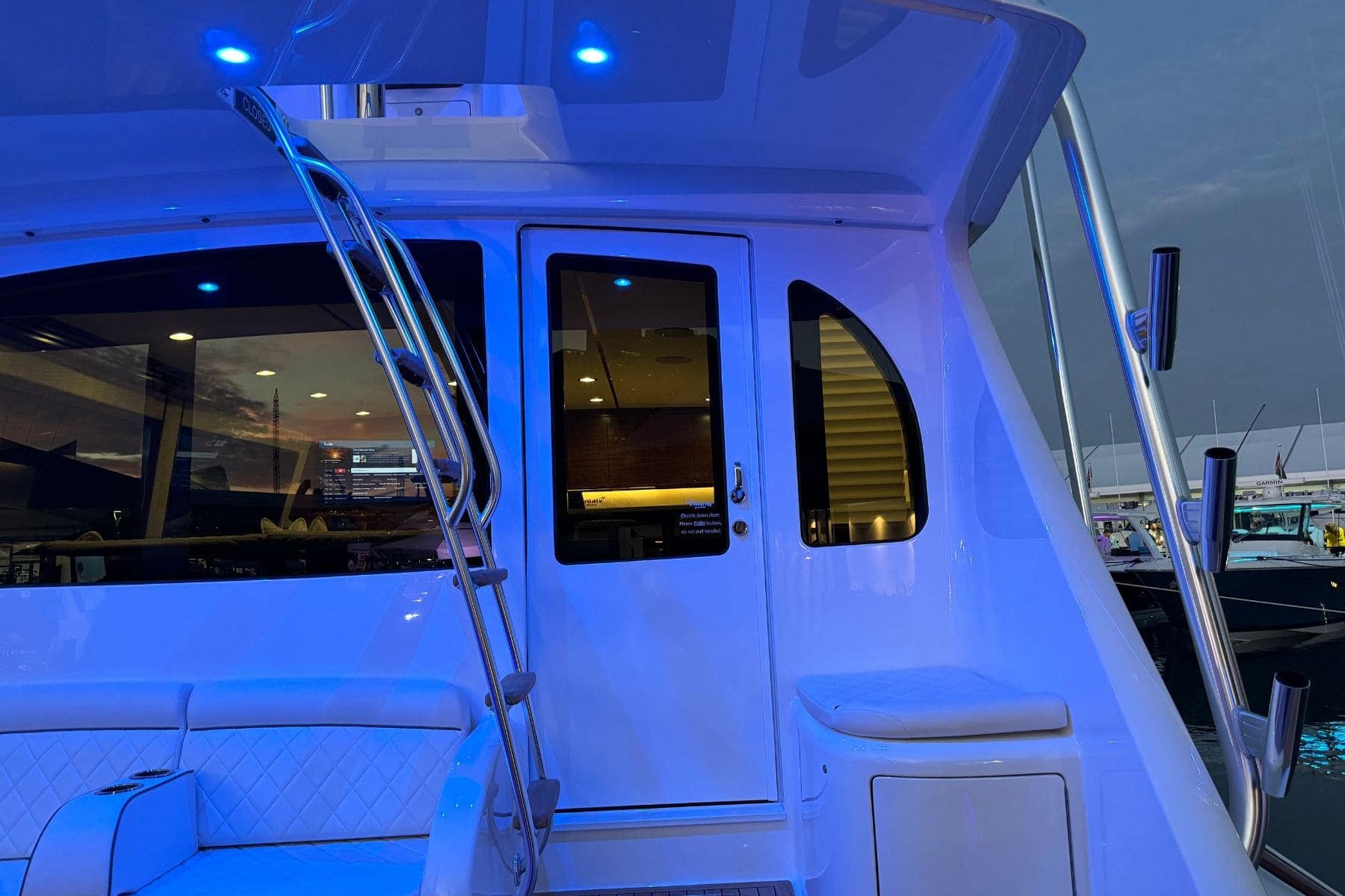 Viking 68 Convertible Door