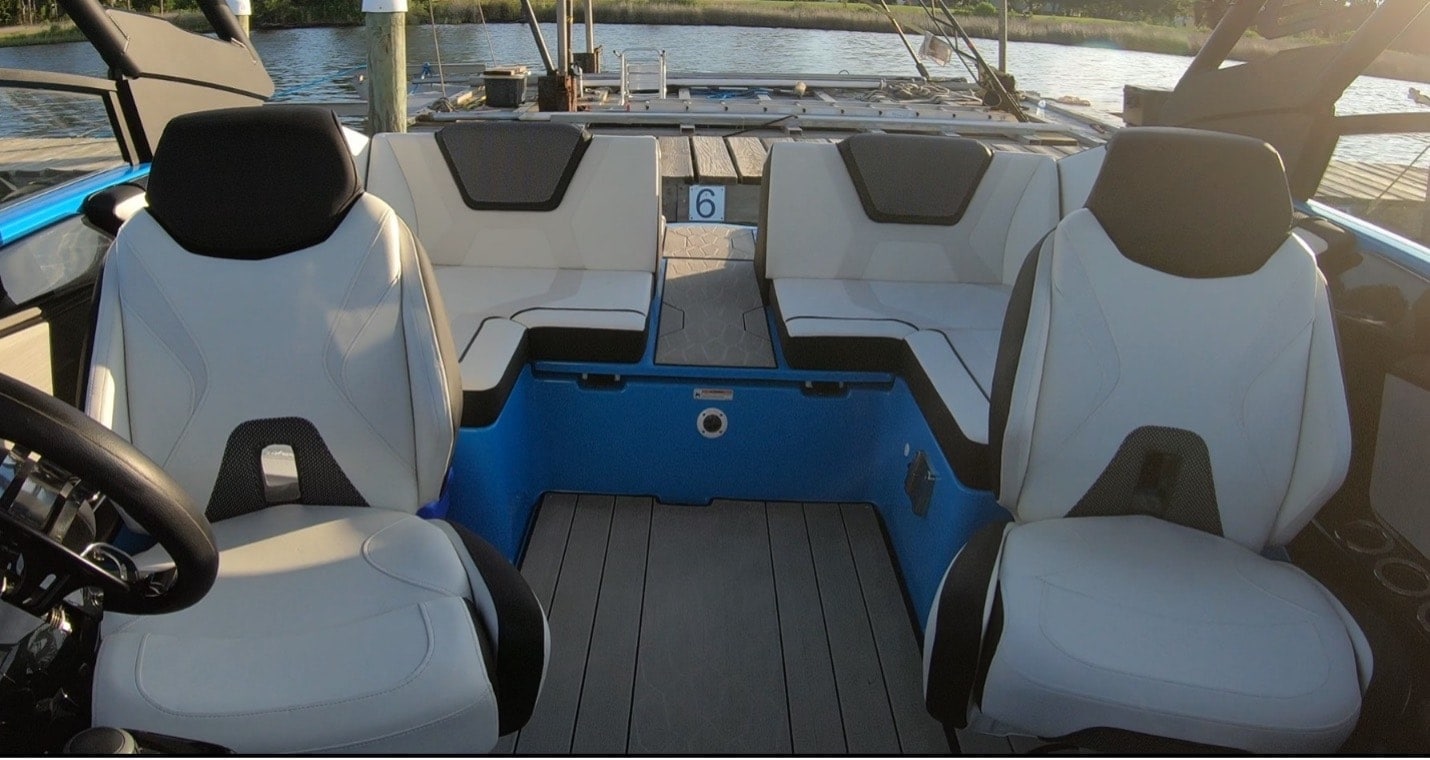 yamaha-222xd-jet-boat-construction