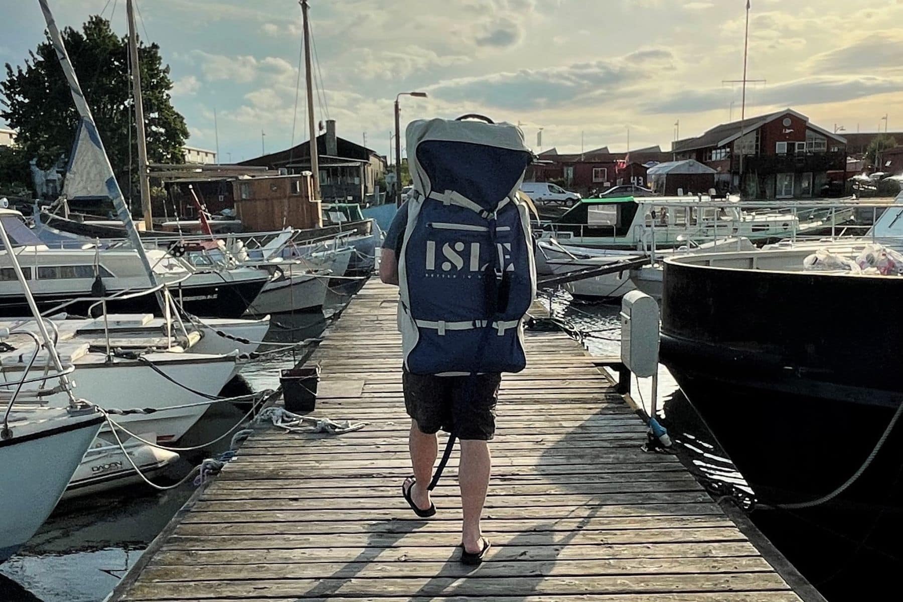 Isle Switch Bradley Wearing Bag