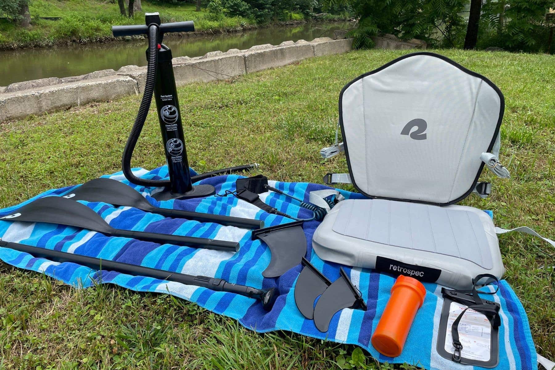 Retrospec Weekender Plus 2 Accessory Side