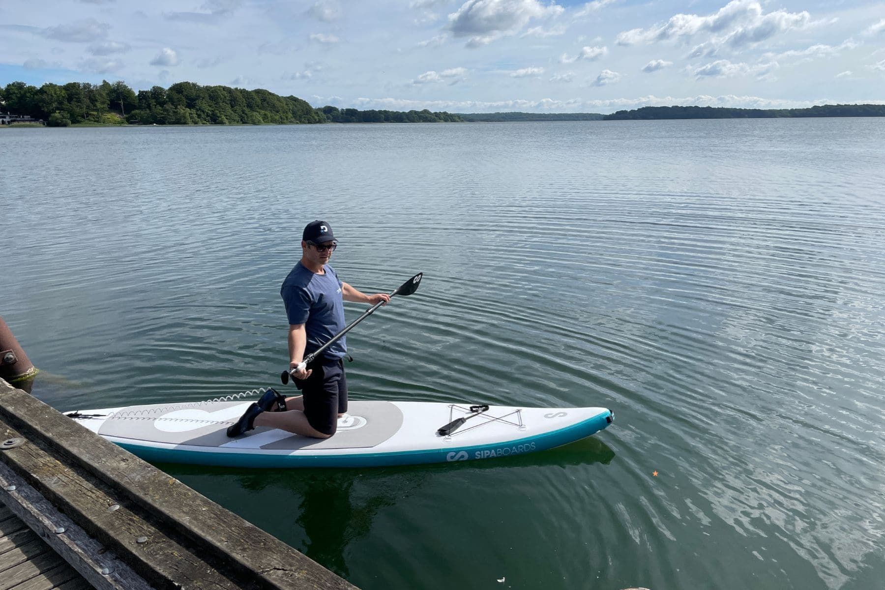 Sipaboards Tourer Drive Bradley Kneeling On Board